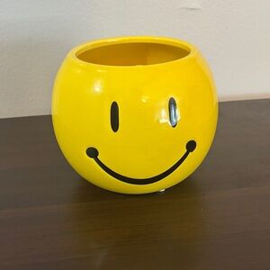 🍾 4 for $20 🍾 Smiley Face Small Flower Vase, Great Condition!